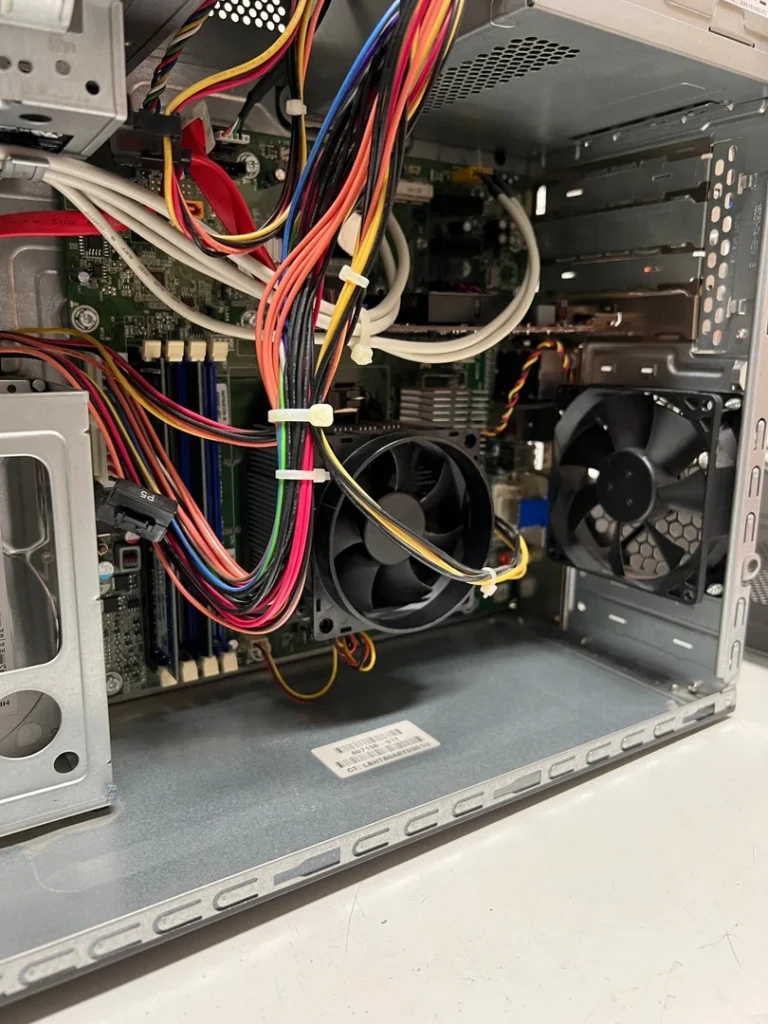 Gereinigter Innenraum des HP Pavilion P6720at